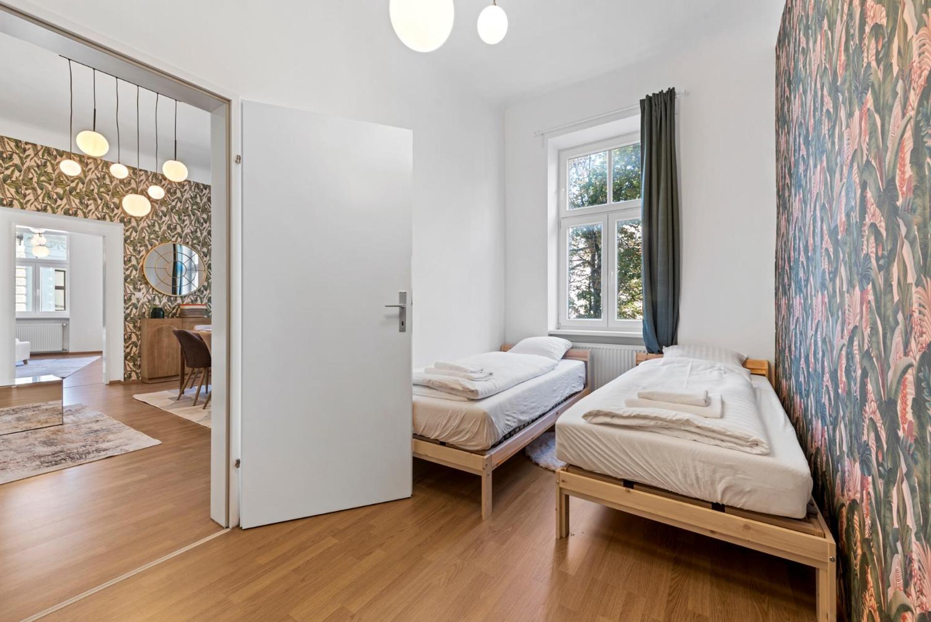 4ty3 - Schoenbrunn Is Calling Apartmán *